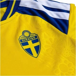 Sweden 26/27 Home Kids Kit